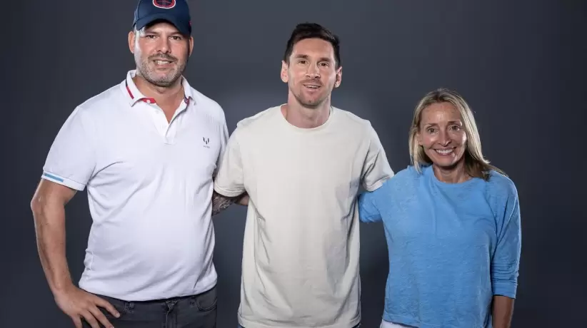 Maximiliano Ojeda, Lionel Messi y Ginny Hilfiger.