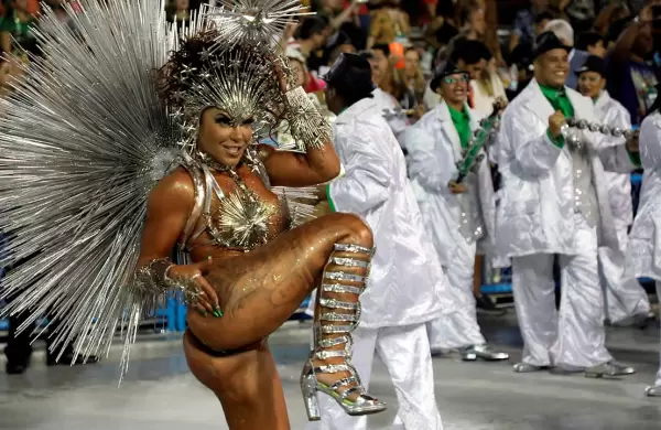 Uruguay se abre al mundo al paso de samba: Lacalle Pou se suma a la agitada agenda de Lula da Silva