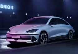 Ni BMW ni Tesla, el Hyundai Ioniq 6 es el auto elctrico del ao para cien periodistas especializados