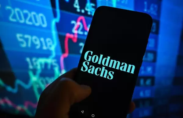 El clásico de Goldman Sachs para cubrirse del dólar débil: invertir en oro