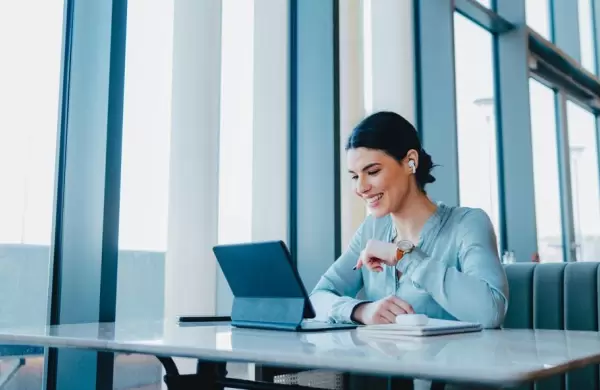 Cómo redactar y diseñar un currículum para impresionar a estas tres personas clave en el proceso de contratación