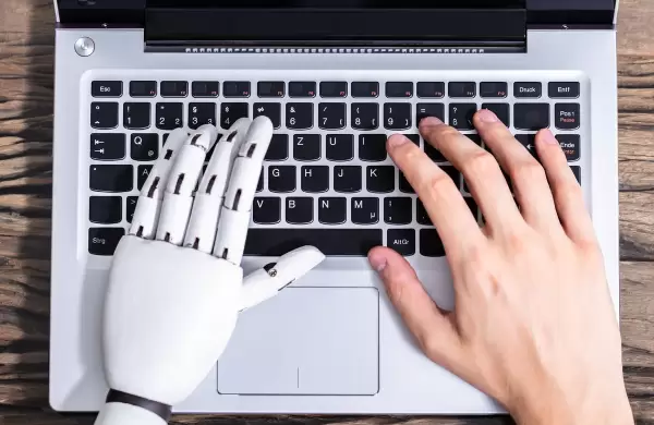 ¿La Inteligencia Artificial te quitará el trabajo? El 27% de estos empleos corren un alto riesgo según un informe de la OCDE