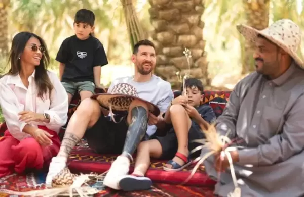 Mientras Al-Hilal de Arabia le ofrece una escandalosa fortuna por un ao de contrato, Lionel Messi se disculp con el PSG