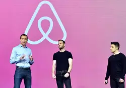 Los inversores de Airbnb abandonan el barco y sus cofundadores perdieron 3500 millones de dlares en un da