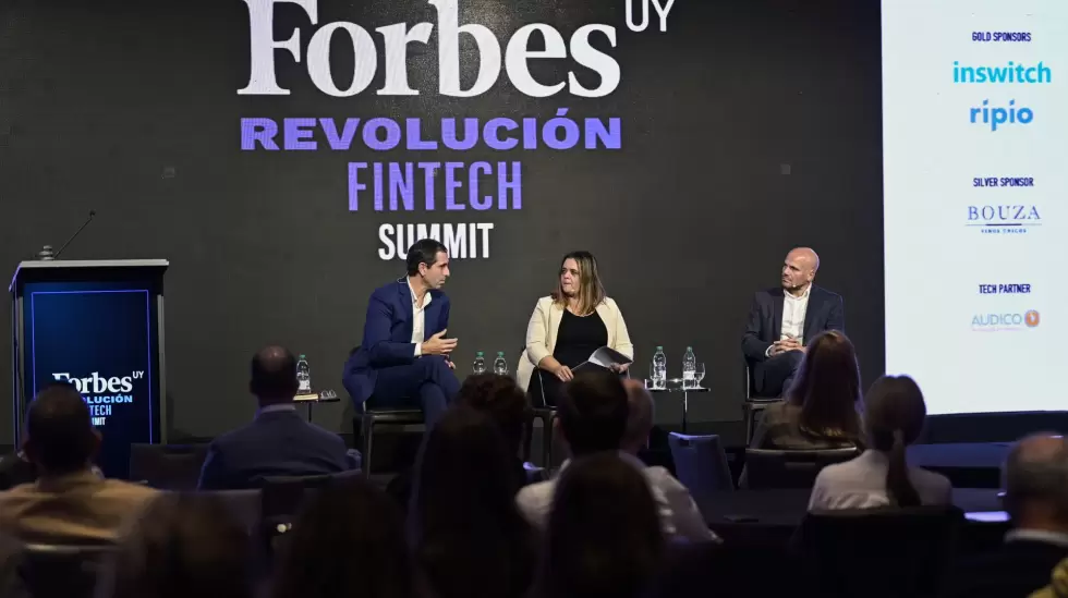 Marcelo Roca, Gabriela Malvasio y Eduardo Mangarelli. Foto: Diego Olivera.