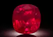 Un rubí de 55 quilates y un diamante rosa de 10 quilates alcanzan un récord de USD 34,8 millones cada uno en Sotheby's