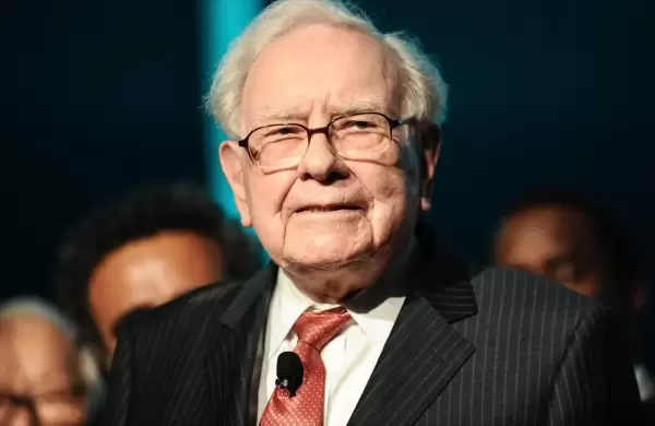 "Rendimientos espectaculares": En qué empresas japonesas invierte Warren Buffett