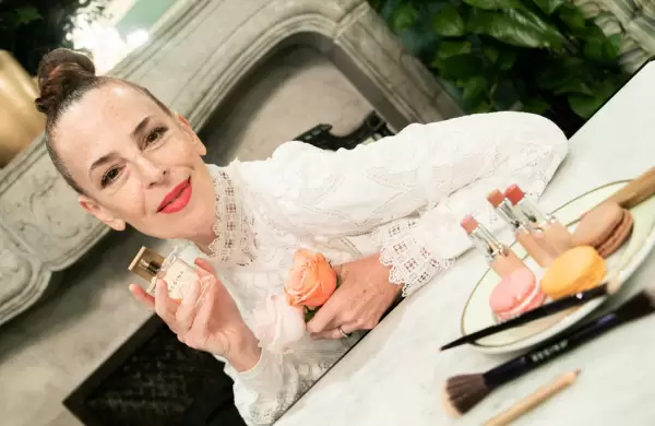 Quin es Regina Kuligovsky, la creadora de la marca de maquillaje nacional que lleva su nombre y no para de crecer