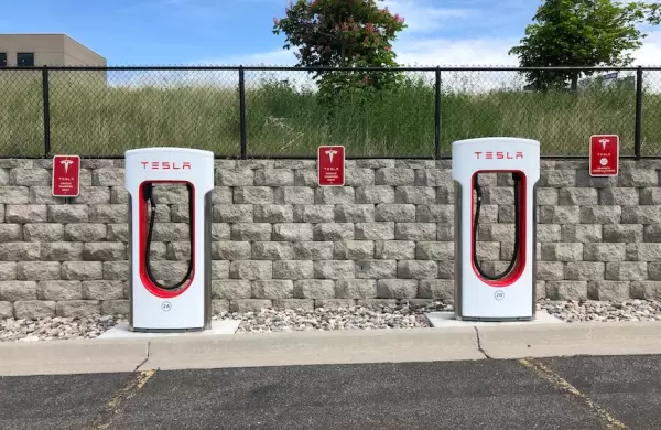 Por qué las acciones de Tesla tienen un serio problema según expertos