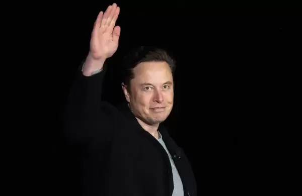 Revancha: GM desestim a Tesla en 2009 describindola como un "grupo de ingenieros jugando con bateras de porttiles"