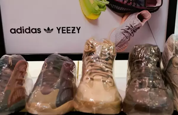 Adidas planea una nueva estrategia para seguir lucrando con las Yeezy de Kanye West