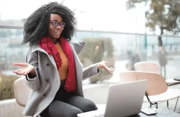 Claves para abordar la sobrecarga de reuniones en el trabajo hbrido y remoto