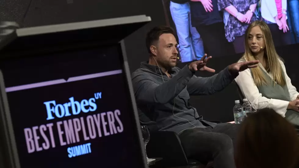 Ariel y Karen Burschtin en Forbes Best Employers Summit. Foto: Diego Olivera.