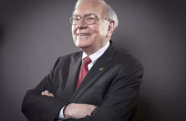 Una lupa sobre Warren Buffett para saber en qu invirti en el segundo trimestre de 2023