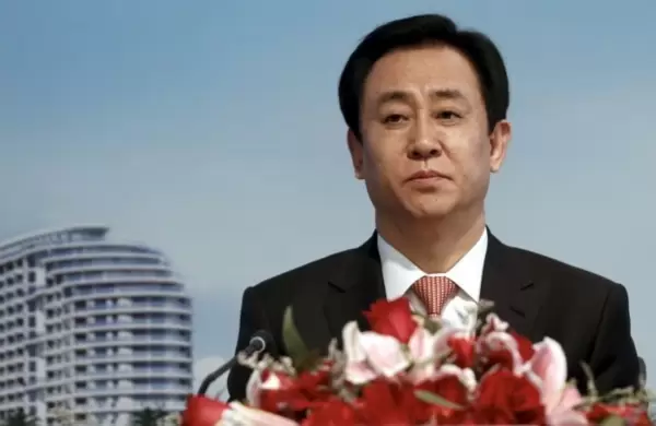 Mientras Evergrande se desangra, así es el "panorama sombrío" que envuelve al sector inmobiliario chino