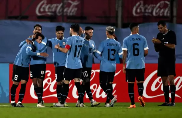 Eliminatorias 2026: Uruguay pone primera con Bielsa y le gana claramente a Chile