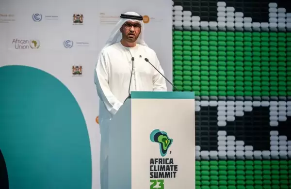 Mientras frica se estanca en el sector de energa renovable, Emiratos rabes Unidos rompe el mercado