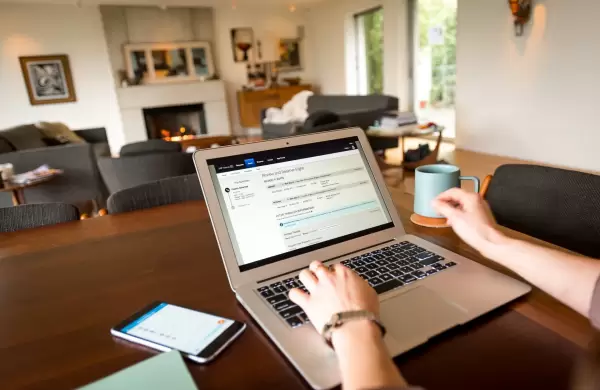 Freelance y remoto: 4 formas de ganar dinero desde casa