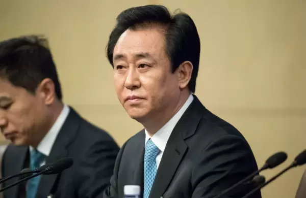 Multan por US$ 78 mil millones al fundador de Evergrande, Hui Ka Yan: el motivo