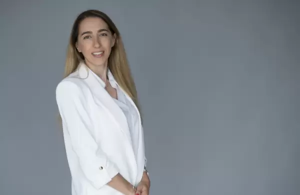 VIDEO | Innovar, escuchar al consumidor y adaptarse: consejos de la gerente general de FNC para mantenerse vigente