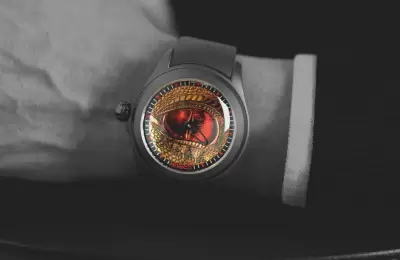 Corum presenta relojes Bubble Year of the Dragon para el A o Nuevo