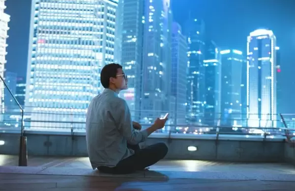 Cinco hábitos laborales nocivos que debemos dejar atrás en 2024