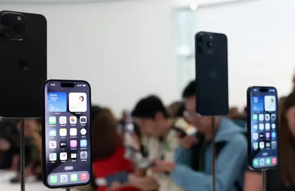 Las acciones de Apple vuelve a caer y se encienden las alarmas por este "comienzo frío" de 2024