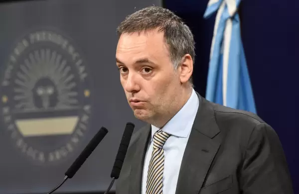 Argentina desclasifica documentos de la Dictadura: pasarn de Inteligencia al Archivo General de la Nacin