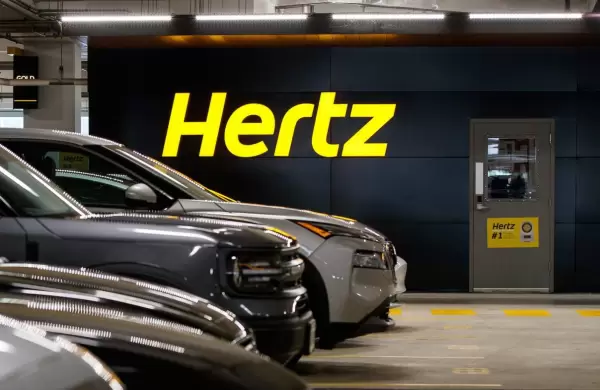 La empresa de alquiler Hertz abandona todos sus coches elctricos y vuelve a los impulsados por gasolina