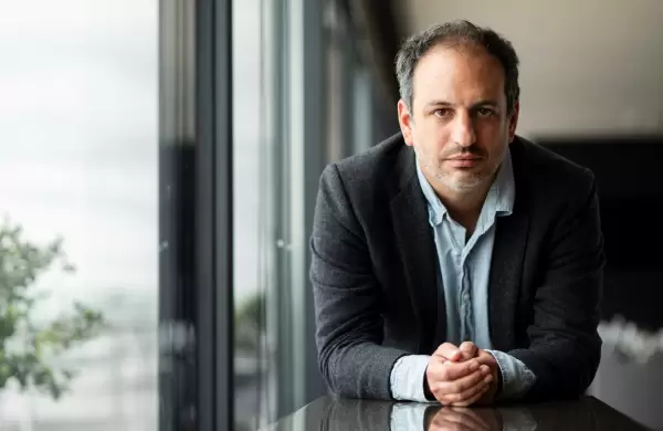 Rafael Atijas, CEO de Loog Guitars: "Somos una compañía de guitarras y también de tecnología"