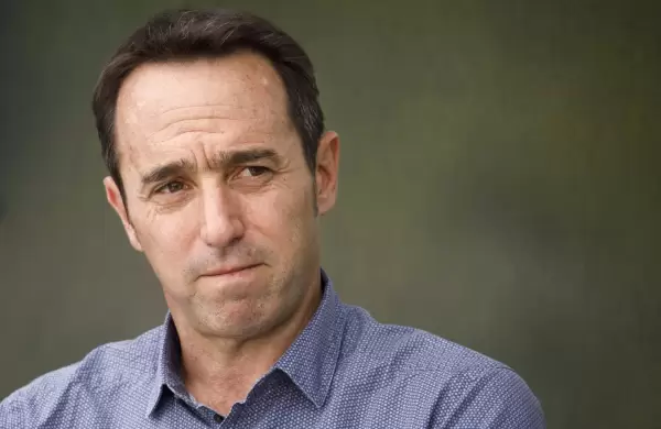 Los CEOs venden sus acciones de las empresas que dirigen: qué hay detrás de esa decisión