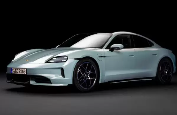 Paso atrás de Porsche con los eléctricos: canceló la producción de baterías y resucita a los motores a combustión