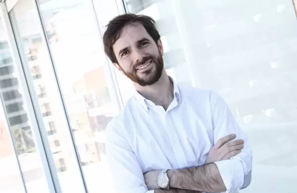 Cmo es la nueva plataforma de viajes personalizados con Inteligencia Artificial Generativa