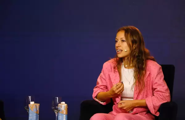 Quin es Nicki Becker, la chica que habla del cambio climtico