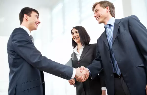 Cómo hacer networking: una guía para las personas a las que no les gusta la idea de contactarse