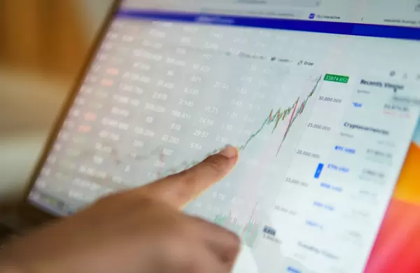 Dos acciones ms atractivas que Amazon para invertir en este momento