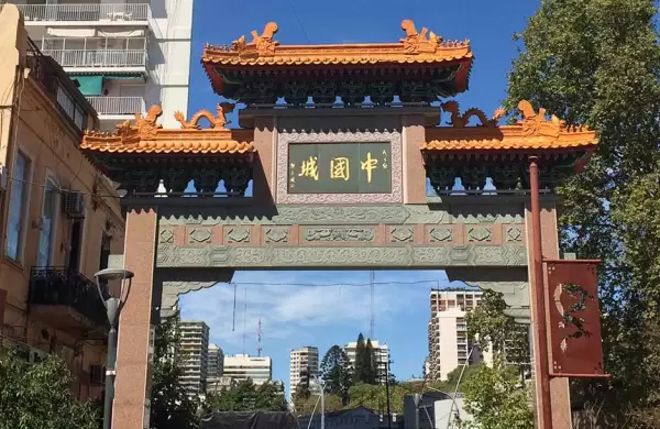 Street food y modernizacin: el resurgimiento del Barrio Chino como epicentro gastronmico y cultural porteo