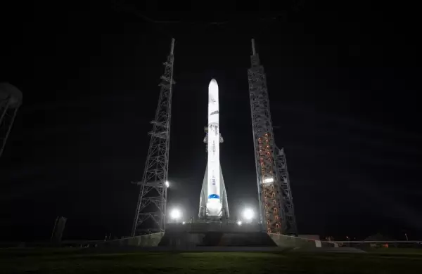 La carrera espacial de los multimillonarios se intensifica con el anuncio de la misión a Marte de la NASA