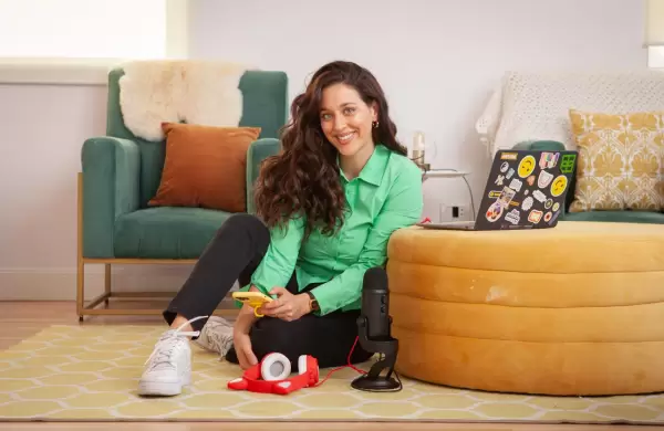 Dej su trabajo en un medio tradicional, lanz su academia de comunicacin y hoy tiene ms de 60.000 alumnos