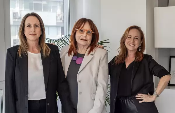 Madre e hijas revelan los planes de expansión de su firma de cosmética que tiene 80 locales y crece en América Latina