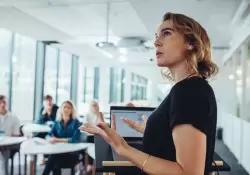 Cómo usar la oratoria para fortalecer la marca personal y el liderazgo intelectual