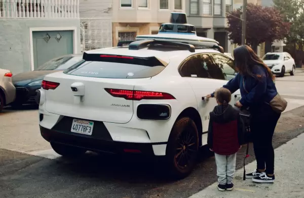 El crecimiento "explosivo" de Waymo con 150.000 mil viajes semanales y expansin a nuevas ciudades: podr vencer a Tesla?