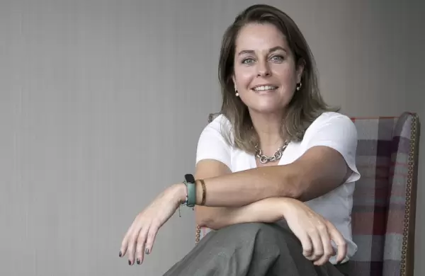 Carolina Dovat se hizo su casa en madera y ahora es la gran impulsora de la construccin sostenible