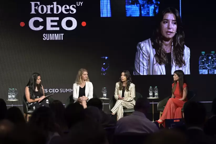 Irene Nez, Nathalie Leclerc, Valentina Mor y Carolina Baales. Foto: Diego Olivera.