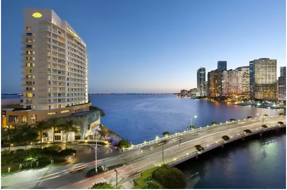 Espere brillo, glamour y una excelente ubicacin en Mandarin Oriental, Miami.