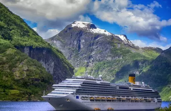 La propuesta de US$ 120.000 de este crucero para viajar durante todo un año