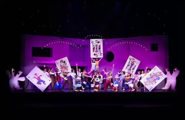 Detrás de escena: el negocio de Disney en la creación de experiencias para América Latina y su impacto en la región