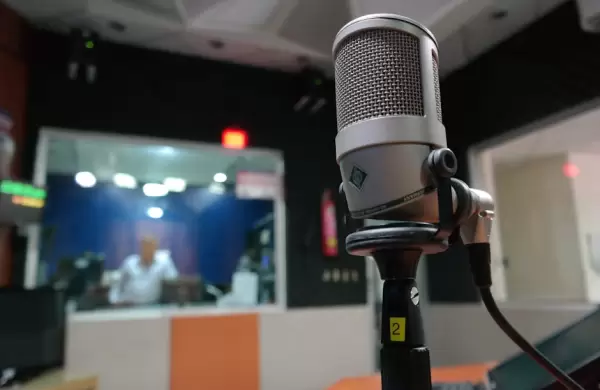 Los podcasts de video explotaron en 2024: Spotify y YouTube quieren sacarles provecho