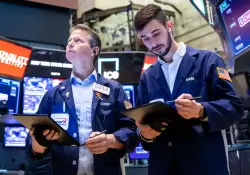 Cmo reaccionaron las acciones ligadas al cine tras la compra de Warner Bros por Netflix