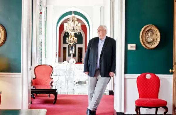 El extraño caso de Jim Justice: de magnate del carbón a jurar como senador de EE.UU. en un mar de deudas